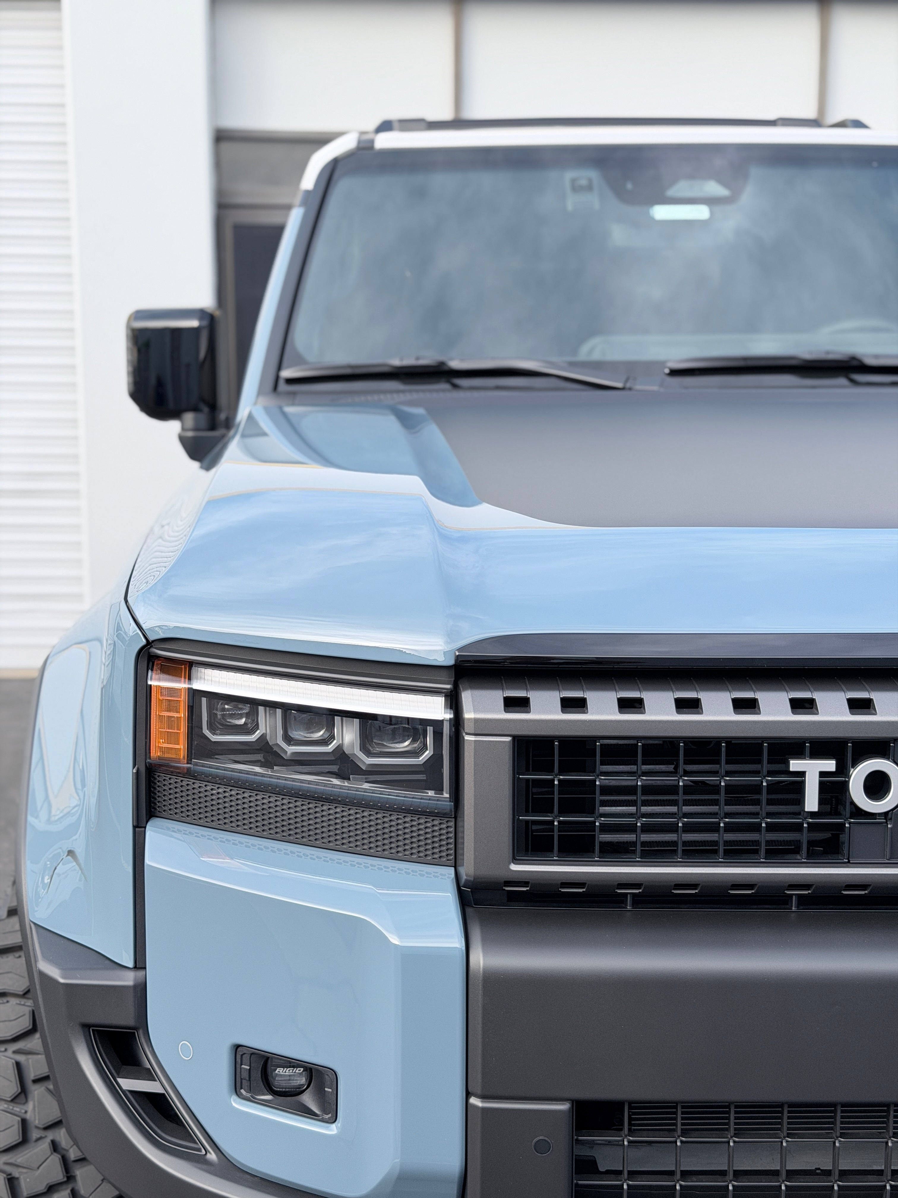 Land Cruiser 250 Series Hood – Custom Matte Black Hood Wrap
